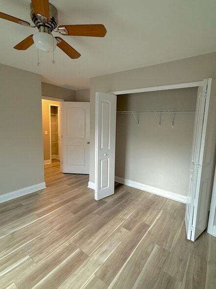Building Photo - 2139 Sutton Ridge Ave