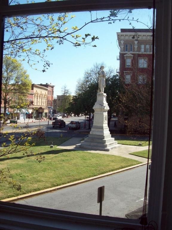 Building Photo - 610 Mulberry Street, #3