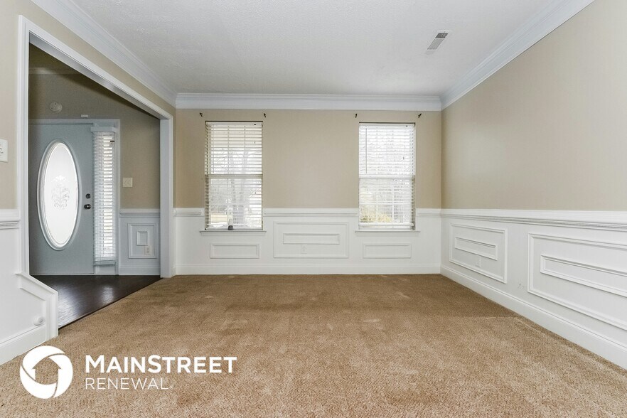 Building Photo - 301 Lyman Ct