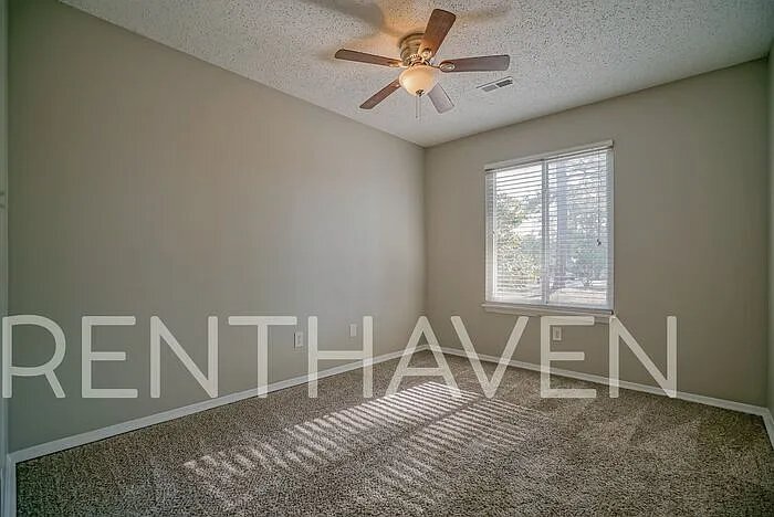 Building Photo - 421 Rockingham Rd