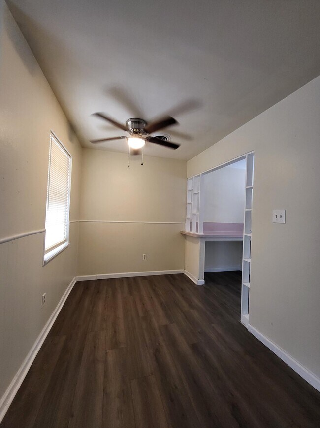 Building Photo - 2514 Post Oak Ave