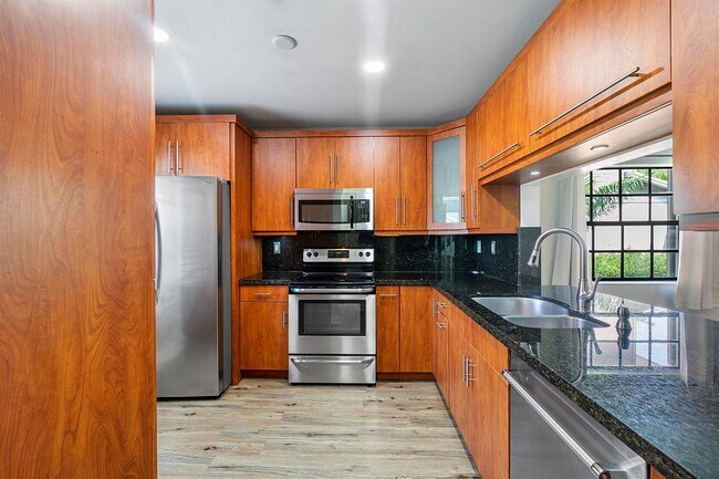 Building Photo - 10723 NW 10th St