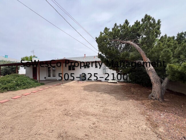 Building Photo - Three Bedroom 2 Bath Home in Central Farmington