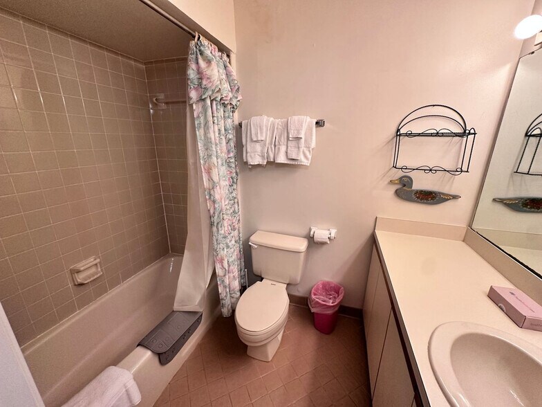 Building Photo - 200 Ocean Hibiscus Dr