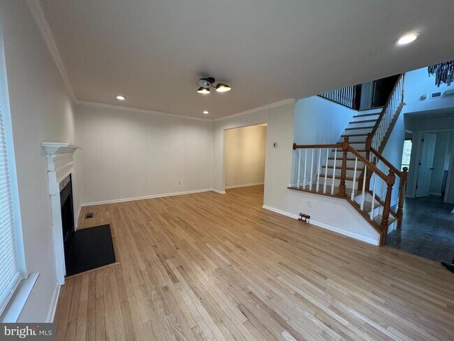 Building Photo - 10676 Muirfield Dr