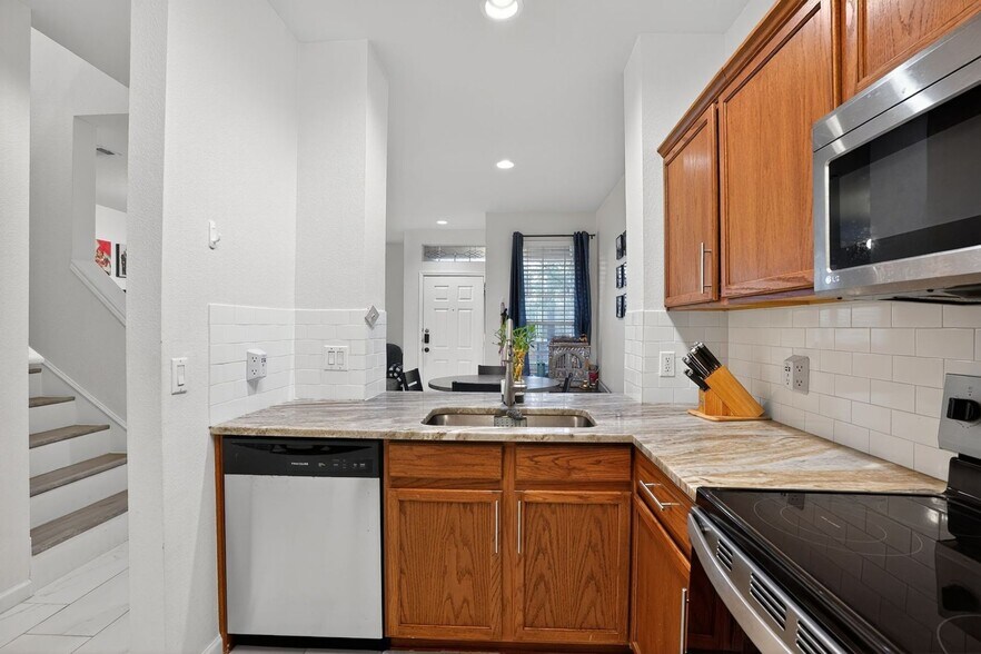 Building Photo - 2740 Denali Park Dr