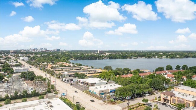 Building Photo - 720 Killarney Bay Ct