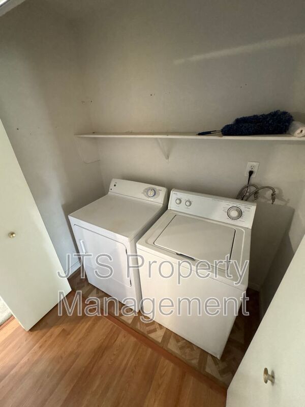 Building Photo - 7417 Auburn Oaks Ct