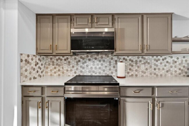 Building Photo - 29448 Azalea Ln