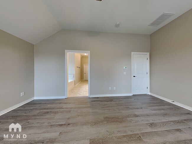 Building Photo - 13316 Brampton Way