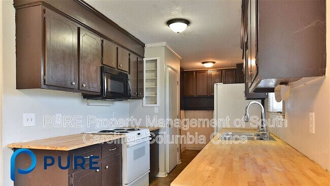 Building Photo - 1829 Memorial Dr