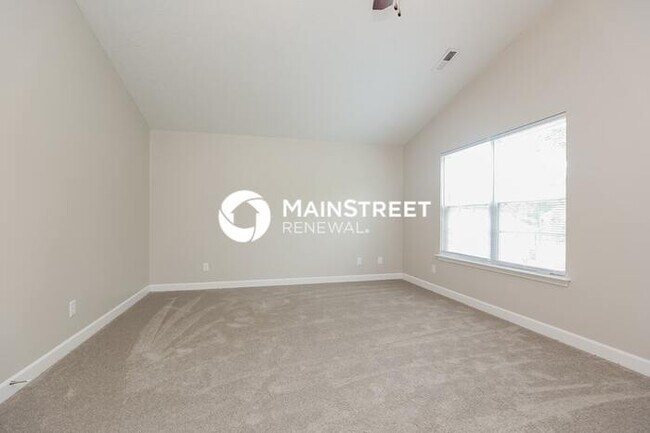 Building Photo - 3 Bedroom Pet-Friendly Home in HERMITAGE, TN with Main Street Renewal
