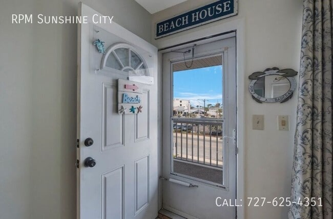 Building Photo - 6161 Gulf Winds Dr