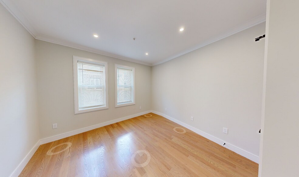 Building Photo - 165 Allston St