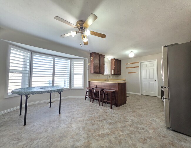 Building Photo - 7105 S 2530 W