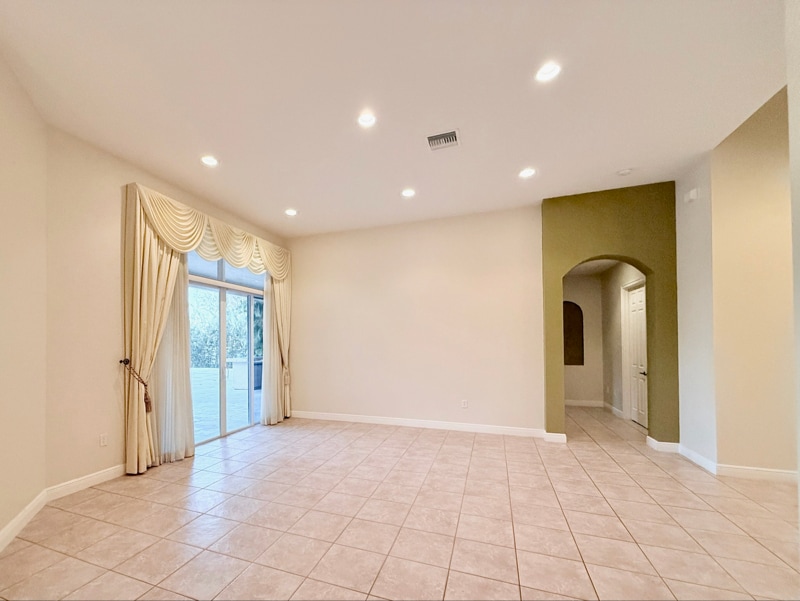 Building Photo - 15275 SW 38th St