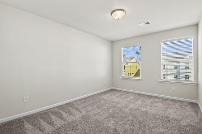 Building Photo - 9413 Sun Fountain Dr