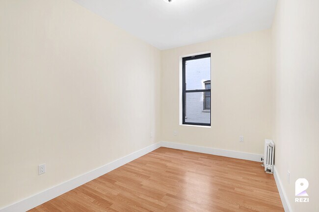 Building Photo - 34 Post Ave