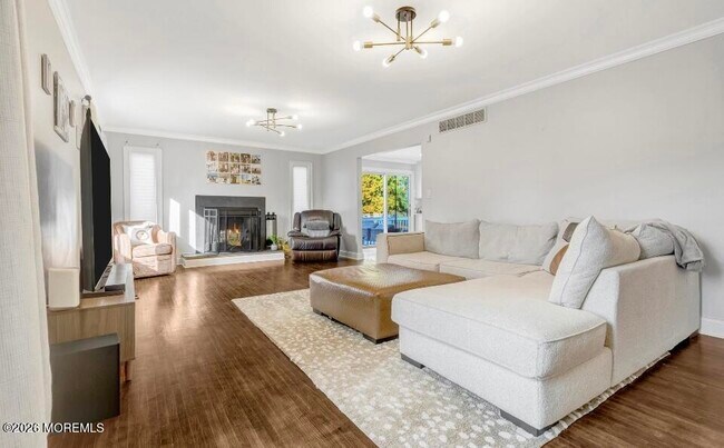 Building Photo - 28 Musket Ln