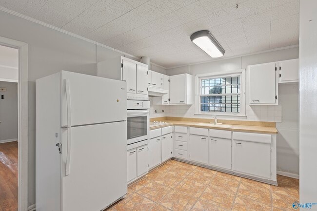 Building Photo - 1611 Clb Vw Dr NW