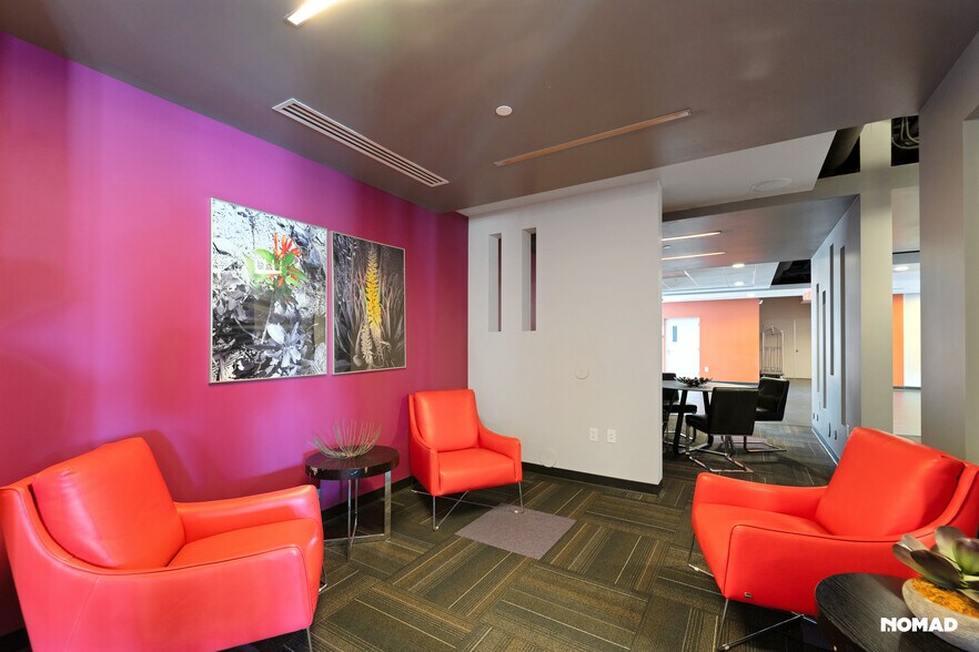 Lobby - 535 W Thomas Rd