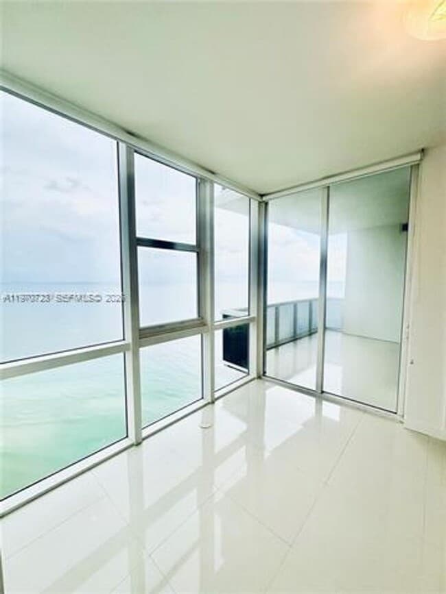 Building Photo - 18201 Collins Ave