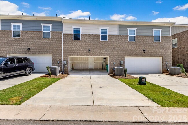 Building Photo - 8012 Whitegrove Rd