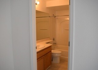 Building Photo - 472 Crespi Pl