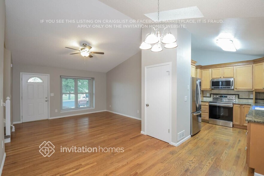 Building Photo - 4615 Ceylon Ct
