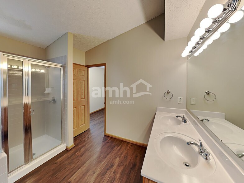 Building Photo - 7630 Blacklick Ridge Blvd