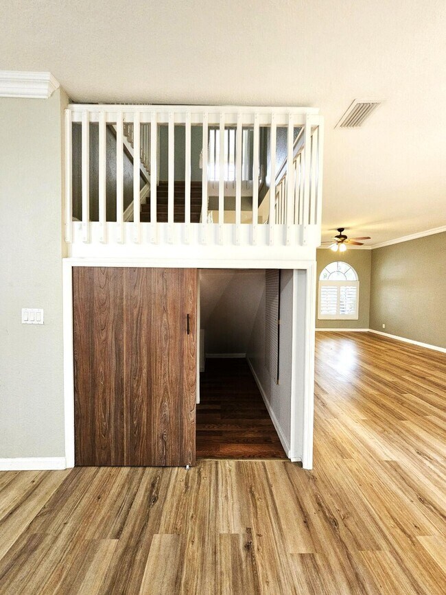 Building Photo - 169 Berenger Walk