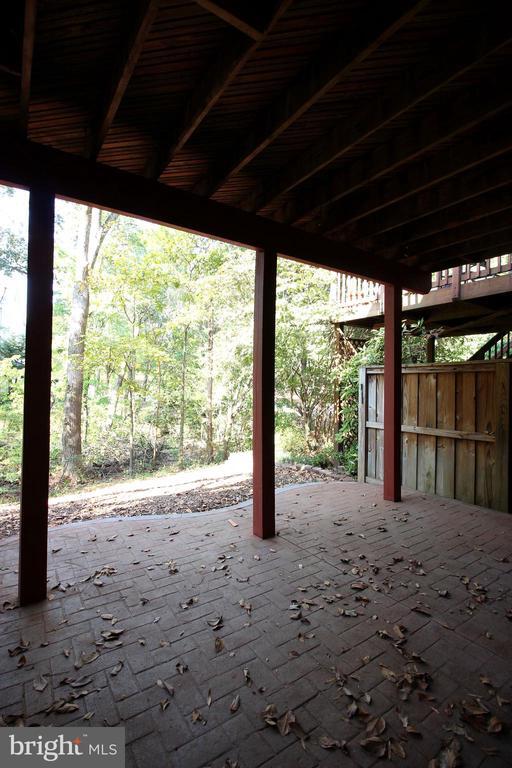 Building Photo - 21475 Welby Terrace