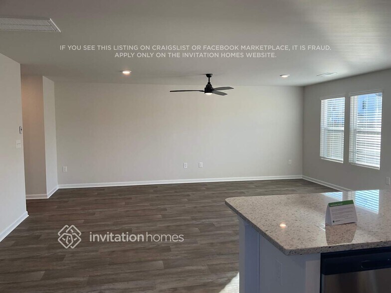 Building Photo - 205 White Flds Ave