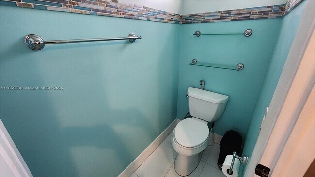 Building Photo - 772 Sand Creek Cir