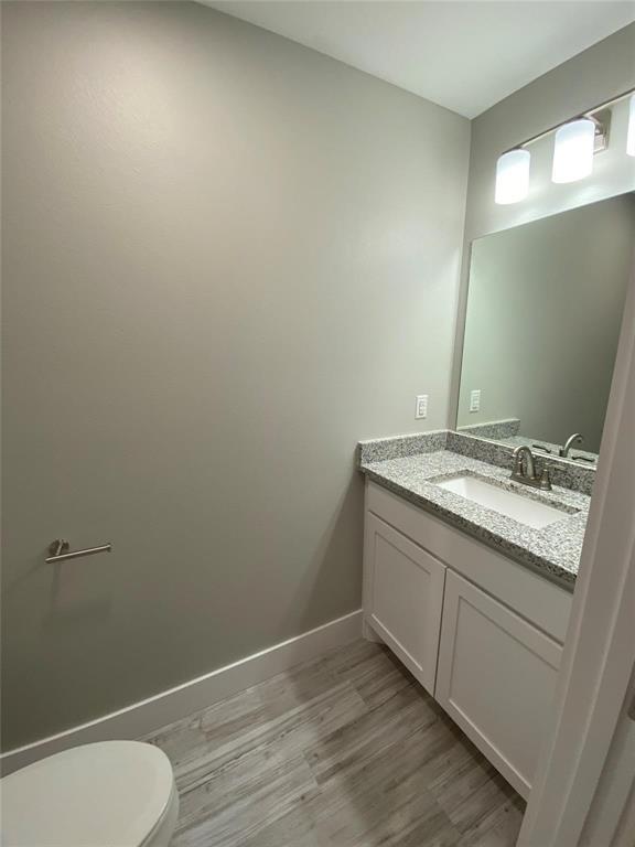 Building Photo - 129 E Bond St