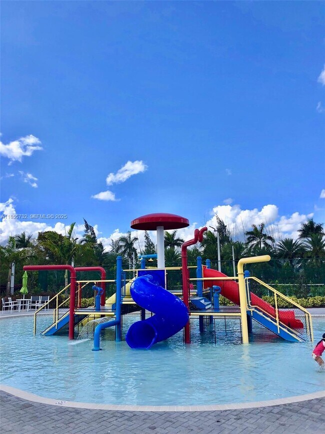 Building Photo - 7924 NW 105th Ave