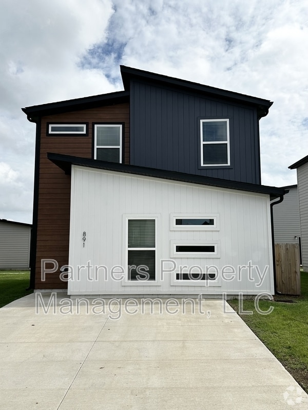 Building Photo - 891 Boardwalk Ave