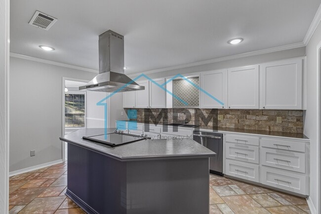 Building Photo - 212 LA-144