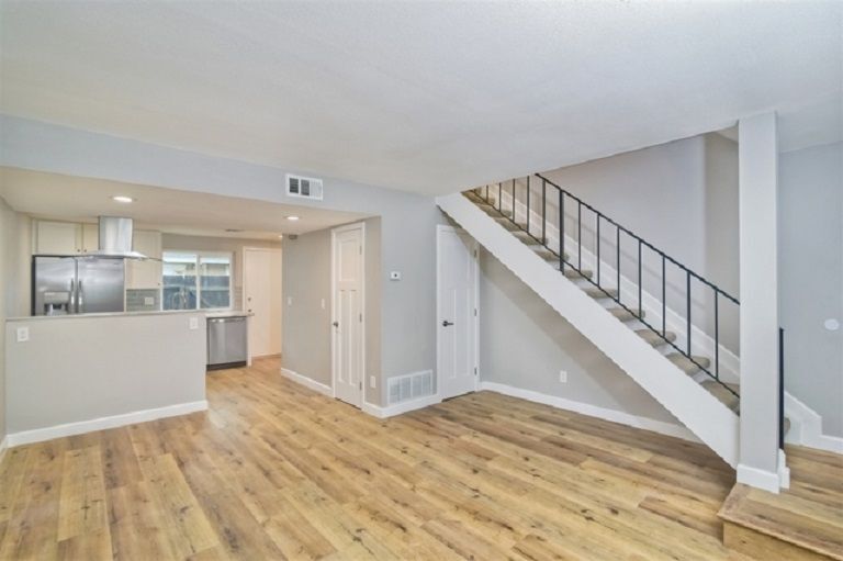 Building Photo - 2520 Wanek Rd