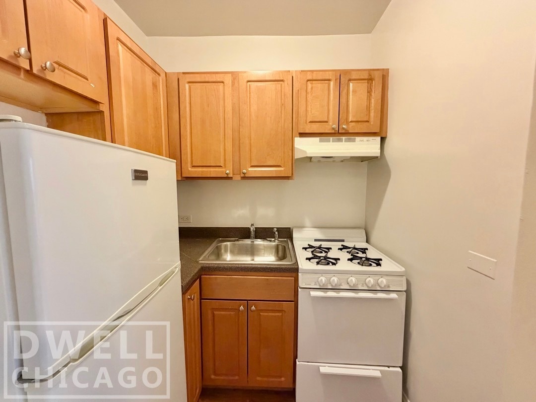 Building Photo - 1700 N Humboldt Blvd