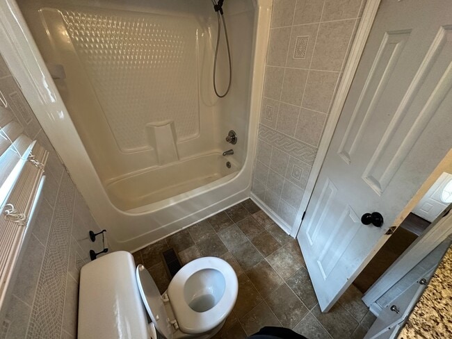 Building Photo - 510 Layne St