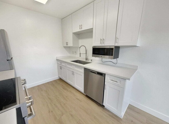 Building Photo - One Bedroom Apartment in a Great Location.