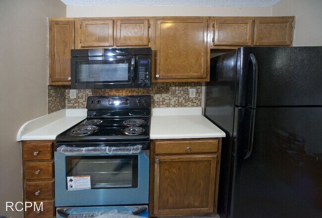 Building Photo - 2 br, 2 bath House - 1039 Stones Throw