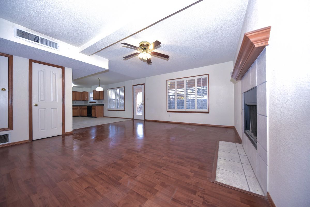 Building Photo - 12484 Tierra Espada Dr