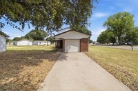 Building Photo - 1833 Pelican Dr N