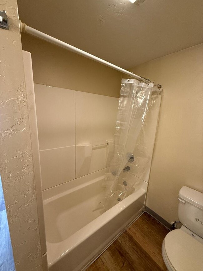 Building Photo - 121 N Wasson St