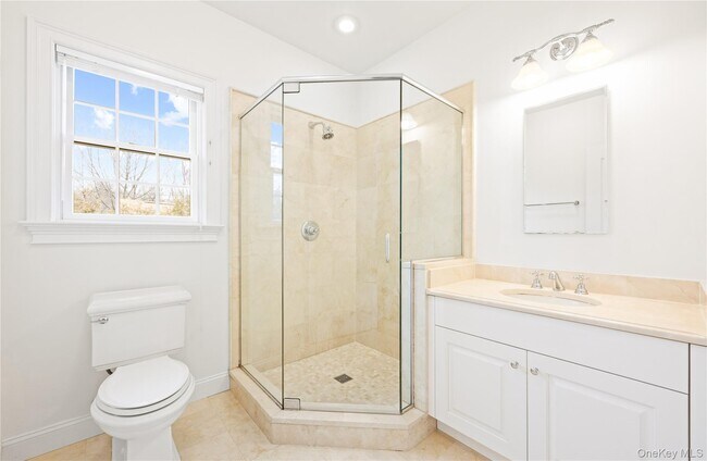 Building Photo - 420 Midland Ave