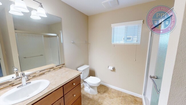 Building Photo - DEPOSIT FREE MOVE-IN WITH OBLIGO!  Orenco ...