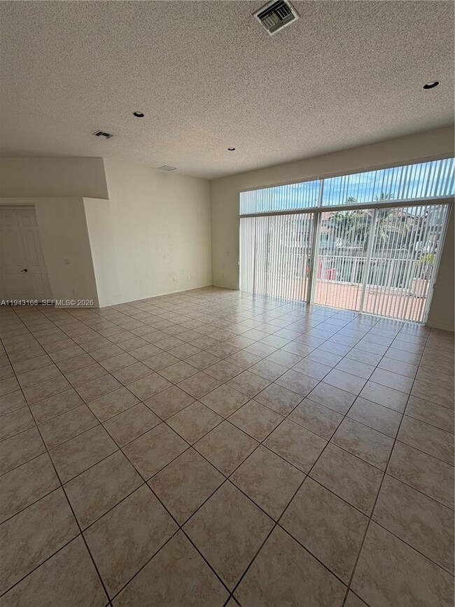 Building Photo - 14640 SW 132nd Ct