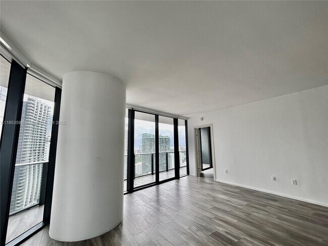 Building Photo - 801 S Miami Ave